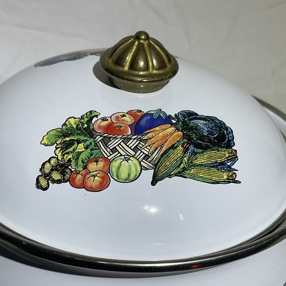 Vintage Garden Harvest Enamel Stockpot with Lid Brass Handles 7 Inch Grannycore - Picture 9 of 9